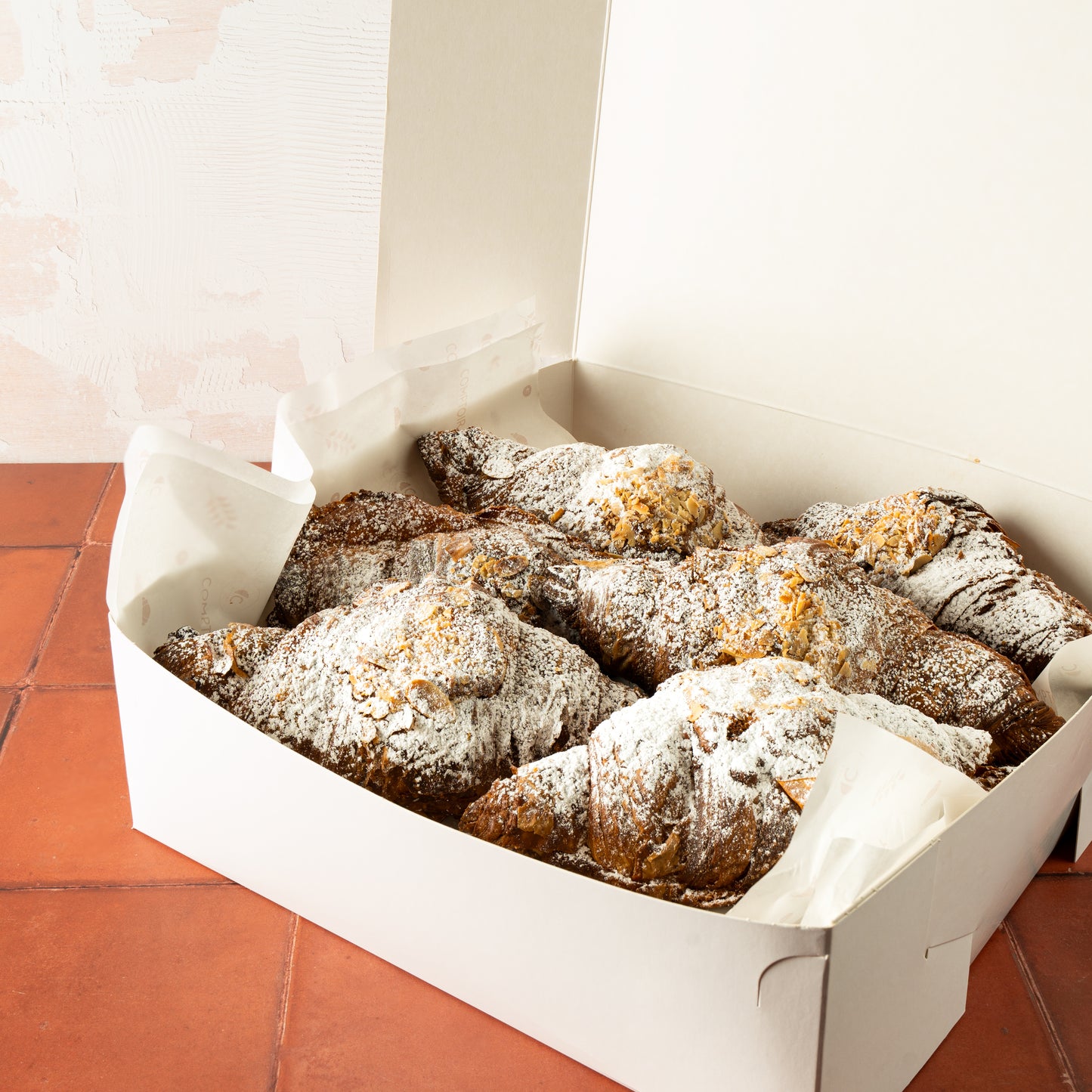ALMOND CROISSANT BUNDLE
