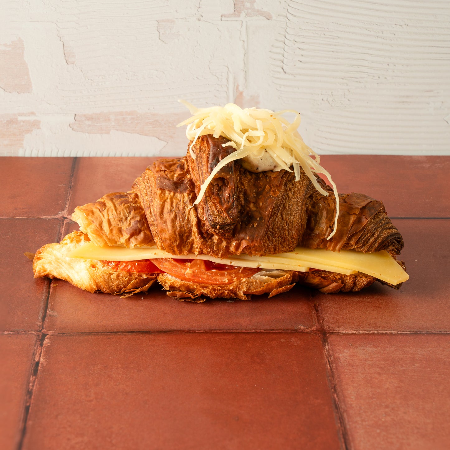 CHEESE & TOMATO CROISSANT