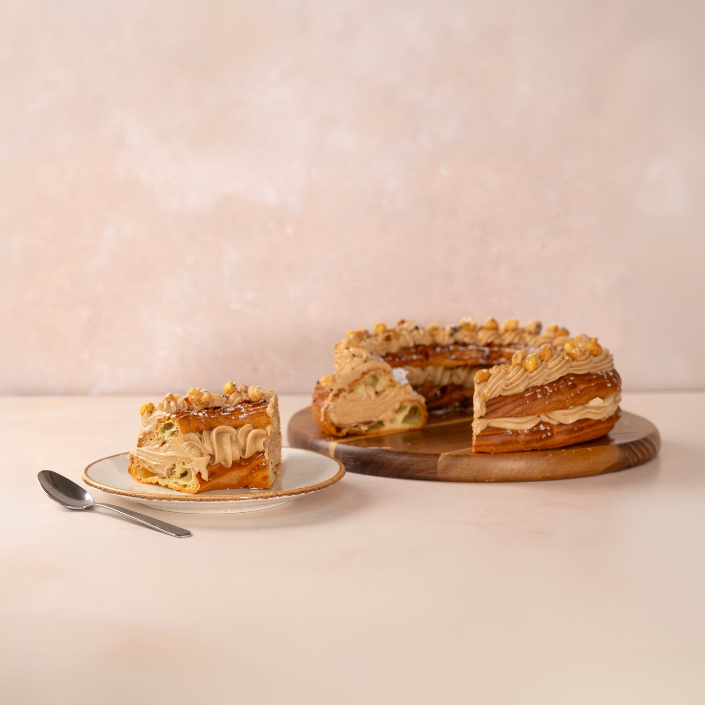 Praline Paris Brest Celebration Crown